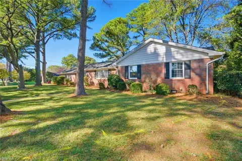 4604 Copperfield Rd, Virginia Beach, VA 23455