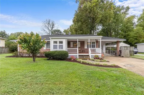 2249 Tennessee Dr, Chesapeake, VA 23323