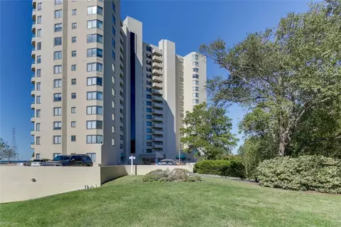 7501 River Rd #9E, Newport News, VA 23607