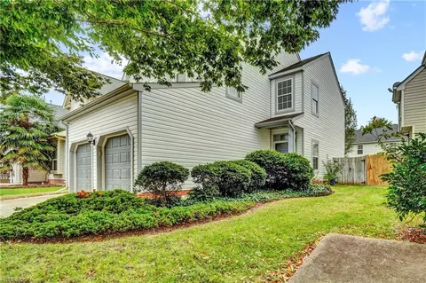 167 Pine Bluff Dr, Newport News, VA 23602