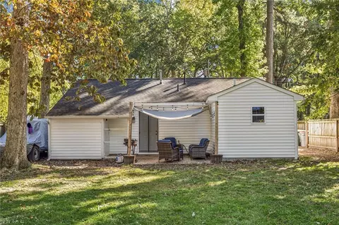 Exterior - 405 Pine Grove Ave, Hampton, VA 23669 photo 11 of 11