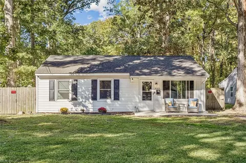 405 Pine Grove Ave, Hampton, VA 23669
