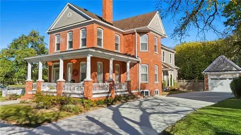 3122 Luxembourg Ave, Norfolk, VA 23509