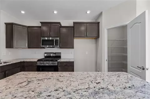 110 Freeman Dr, Hampton, VA 23666