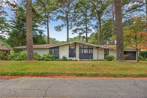 2805 Acres Rd, Portsmouth, VA 23703