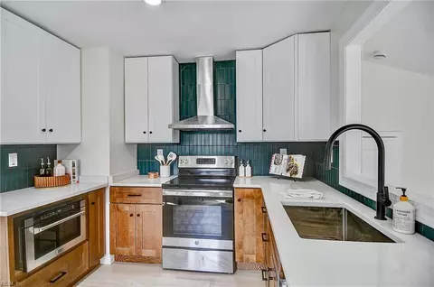 1525 Palmyra St, Norfolk, VA 23502