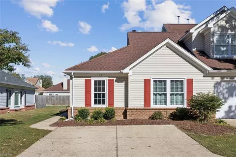 106 Fernwood Bnd, Yorktown, VA 23692