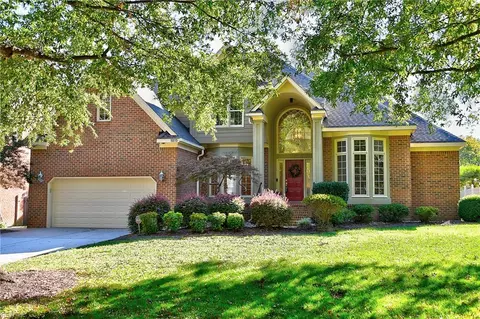 1815 Tree Line Rd, Virginia Beach, VA 23454