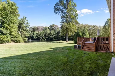 Exterior - 1322 Simon Dr, Chesapeake, VA 23320 photo 4 of 6