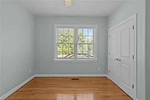 Bedroom - 1322 Simon Dr, Chesapeake, VA 23320 photo 11 of 12