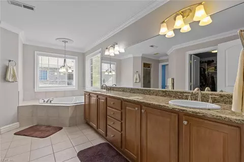 Bath - 1322 Simon Dr, Chesapeake, VA 23320 photo 1 of 7