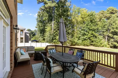 Exterior - 1322 Simon Dr, Chesapeake, VA 23320 photo 6 of 6