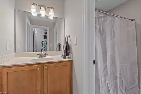 Bath - 1322 Simon Dr, Chesapeake, VA 23320 photo 4 of 7