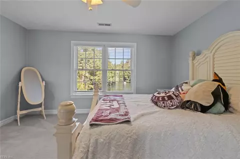 Bedroom - 1322 Simon Dr, Chesapeake, VA 23320 photo 8 of 12
