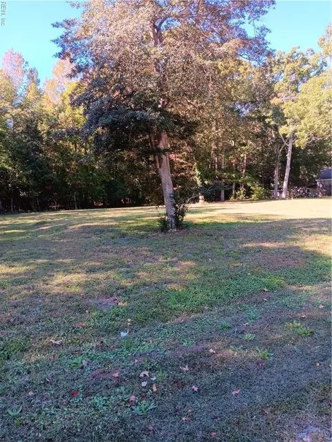 50 Ac Cove Rd, Gloucester County, VA 23072