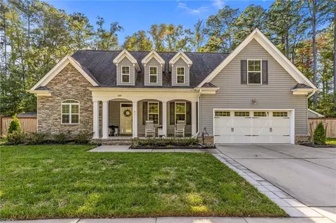 1209 Bingham Arch Arch, Chesapeake, VA 23320