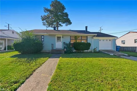 2517 Lynnriver Dr, Virginia Beach, VA 23452
