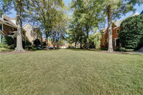 817 E Botetourt Ct, Norfolk, VA 23507 photo 45