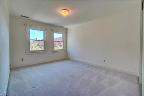 817 E Botetourt Ct, Norfolk, VA 23507 photo 22