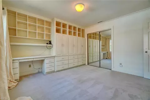 817 E Botetourt Ct, Norfolk, VA 23507 photo 25