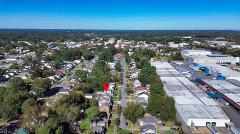 View/Area - 327 Cedar St, Suffolk, VA 23434 photo 6 of 8