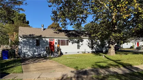 4542 Dora Cir, Norfolk, VA 23513