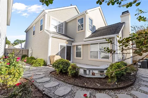 2249 Cape Arbor Dr, Virginia Beach, VA 23451