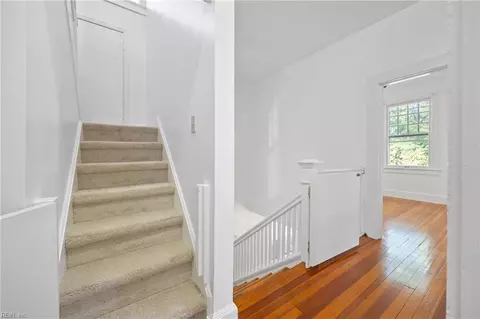 Entry Way - 611 Baldwin Ave, Norfolk, VA 23517 photo 9 of 9