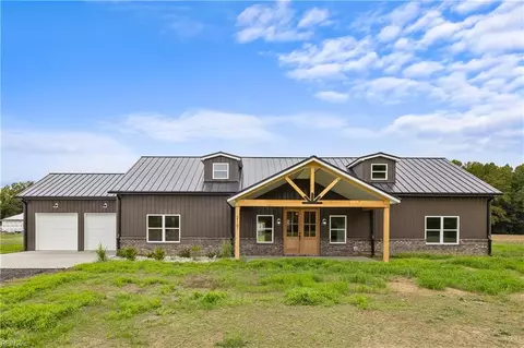 2021 Chippokes Farm Rd, Surry, VA 23883