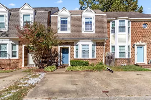 632 Sedgefield Ct, Chesapeake, VA 23322