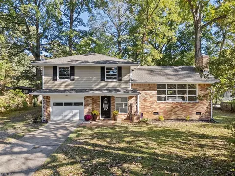 4608 Thoroughgood Dr, Virginia Beach, VA 23455