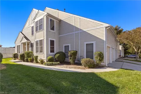 1040 Collection Creek Way, Virginia Beach, VA 23454