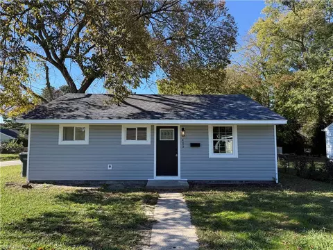 405 Shelton Rd, Hampton, VA 23663