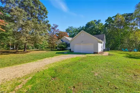 Exterior - 12001 Harcum Rd, Gloucester, VA 23061 photo 3 of 8
