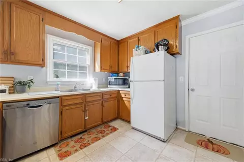 Kitchen - 12001 Harcum Rd, Gloucester, VA 23061 photo 1 of 2