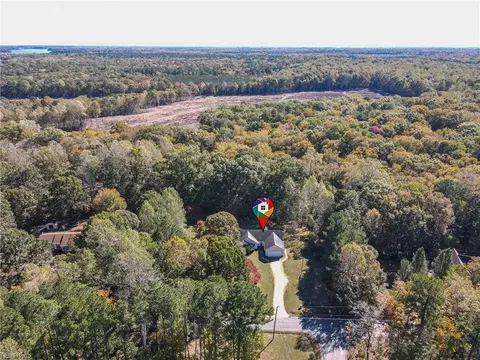 View/Area - 12001 Harcum Rd, Gloucester, VA 23061 photo 7 of 8