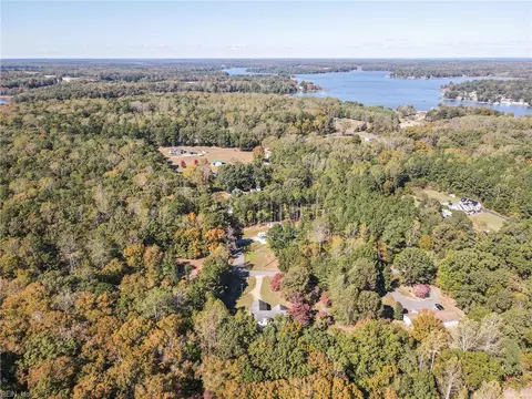 View/Area - 12001 Harcum Rd, Gloucester, VA 23061 photo 5 of 8