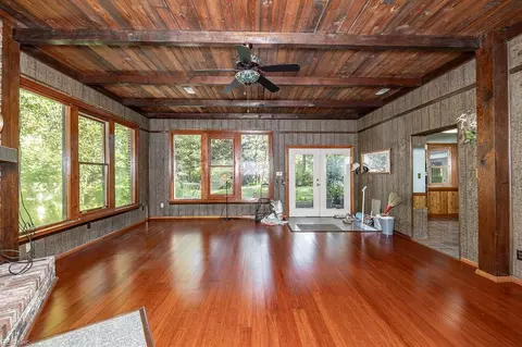 Living - 1960 Paddock Rd, Norfolk, VA 23518 photo 5 of 13