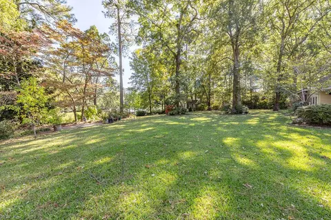 Exterior - 1960 Paddock Rd, Norfolk, VA 23518 photo 13 of 14