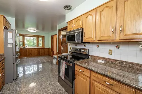 Kitchen - 1960 Paddock Rd, Norfolk, VA 23518 photo 2 of 4