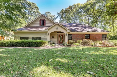 Exterior - 1960 Paddock Rd, Norfolk, VA 23518 photo 2 of 14