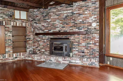 Living - 1960 Paddock Rd, Norfolk, VA 23518 photo 7 of 13