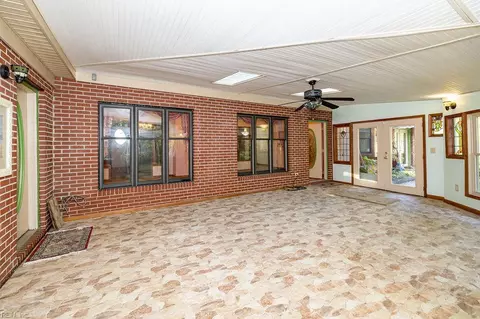Exterior - 1960 Paddock Rd, Norfolk, VA 23518 photo 4 of 14