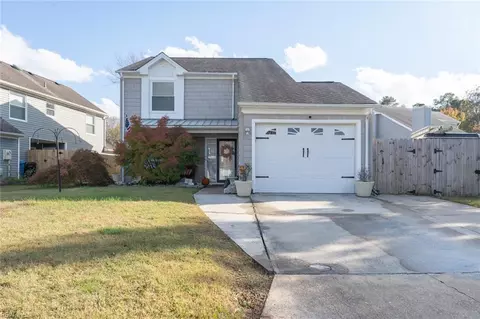 3193 Crestwood Ln, Virginia Beach, VA 23453