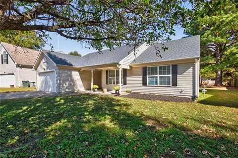 Exterior - 28 Allison Sutton Dr, Hampton, VA 23669 photo 2 of 6