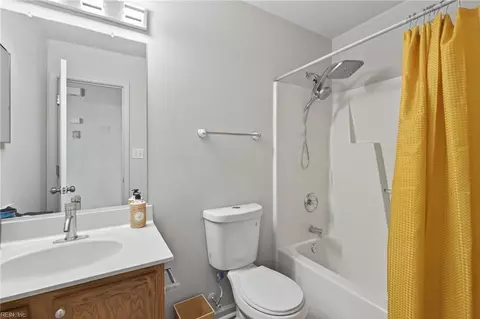 Bath - 28 Allison Sutton Dr, Hampton, VA 23669 photo 1 of 1
