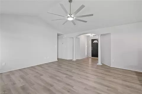 Entry Way - 28 Allison Sutton Dr, Hampton, VA 23669 photo 2 of 3