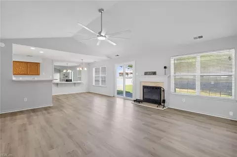 Living - 28 Allison Sutton Dr, Hampton, VA 23669 photo 1 of 1