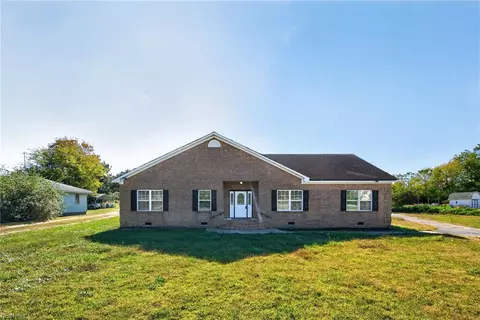 4820 Old Stage Hwy, Smithfield, VA 23430