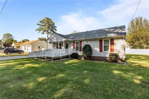 200 Thelmar Ln, Portsmouth, VA 23701